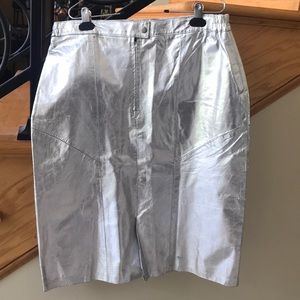 Man Art Skirt Lambskin SZ XXL Silver lined NWT